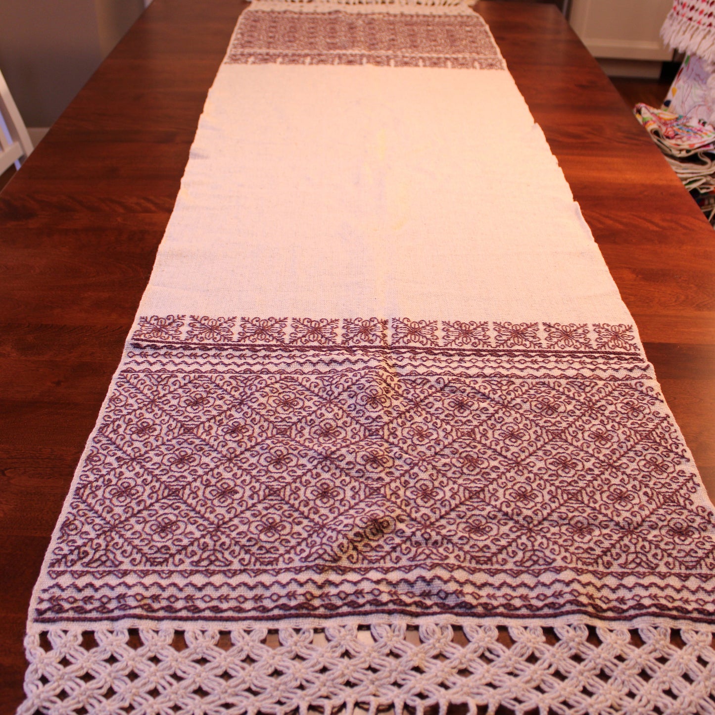Bed scarf-runner-hand embroidered with wool / white and brown