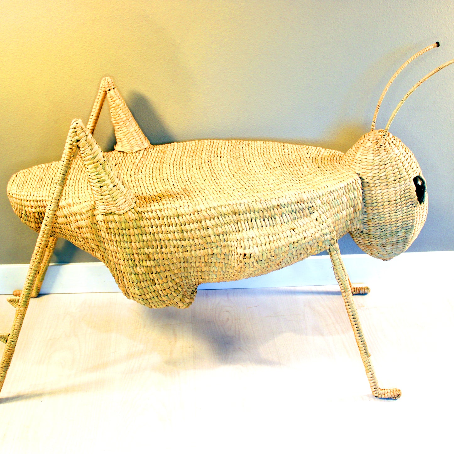Handwoven cricket table in natural reed Chuspata - Mexican artisan furniture side view