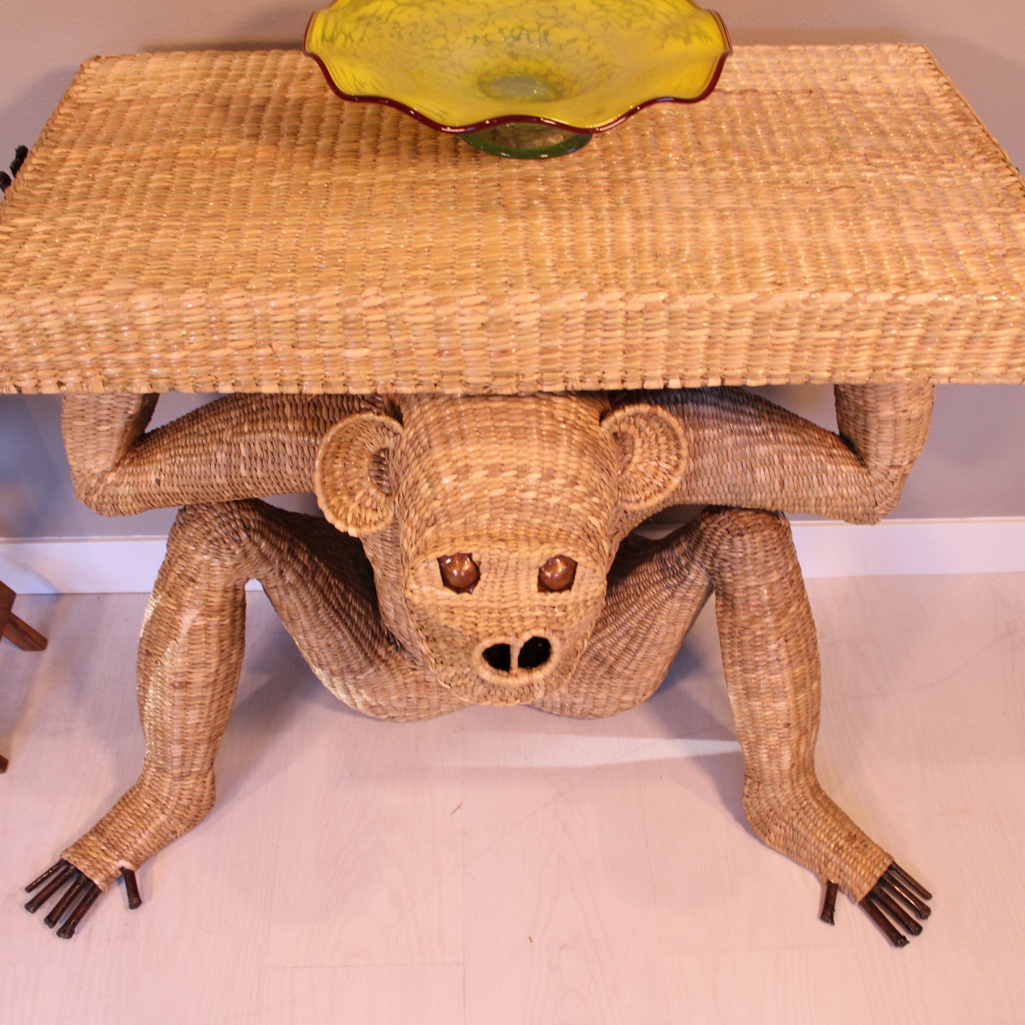 Handwoven monkey table in natural reed Chuspata - Mexican artisan furniture