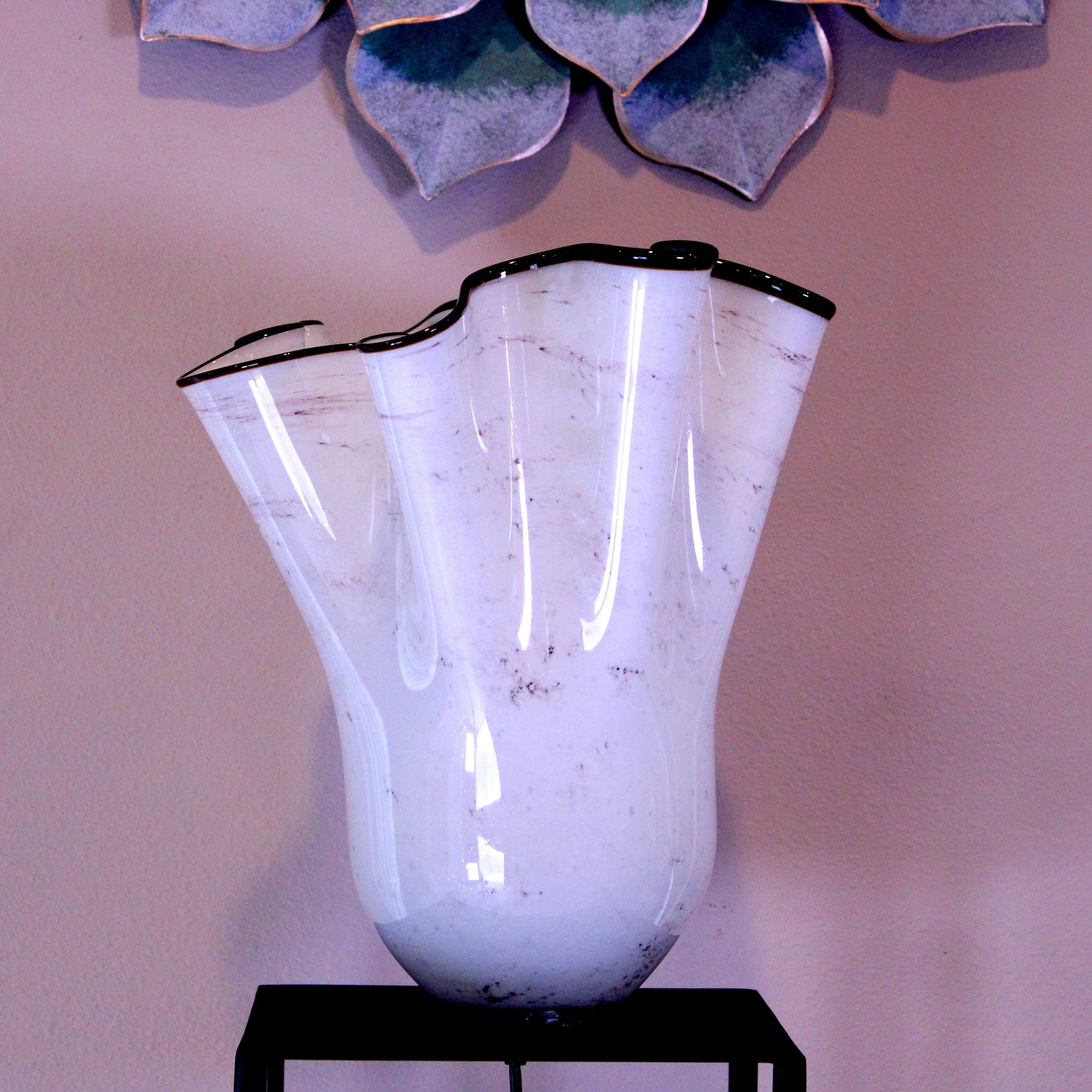 Hand-blown glass floor lamp white 11x12 inches - artisan lighting Mexican handcrafted décor