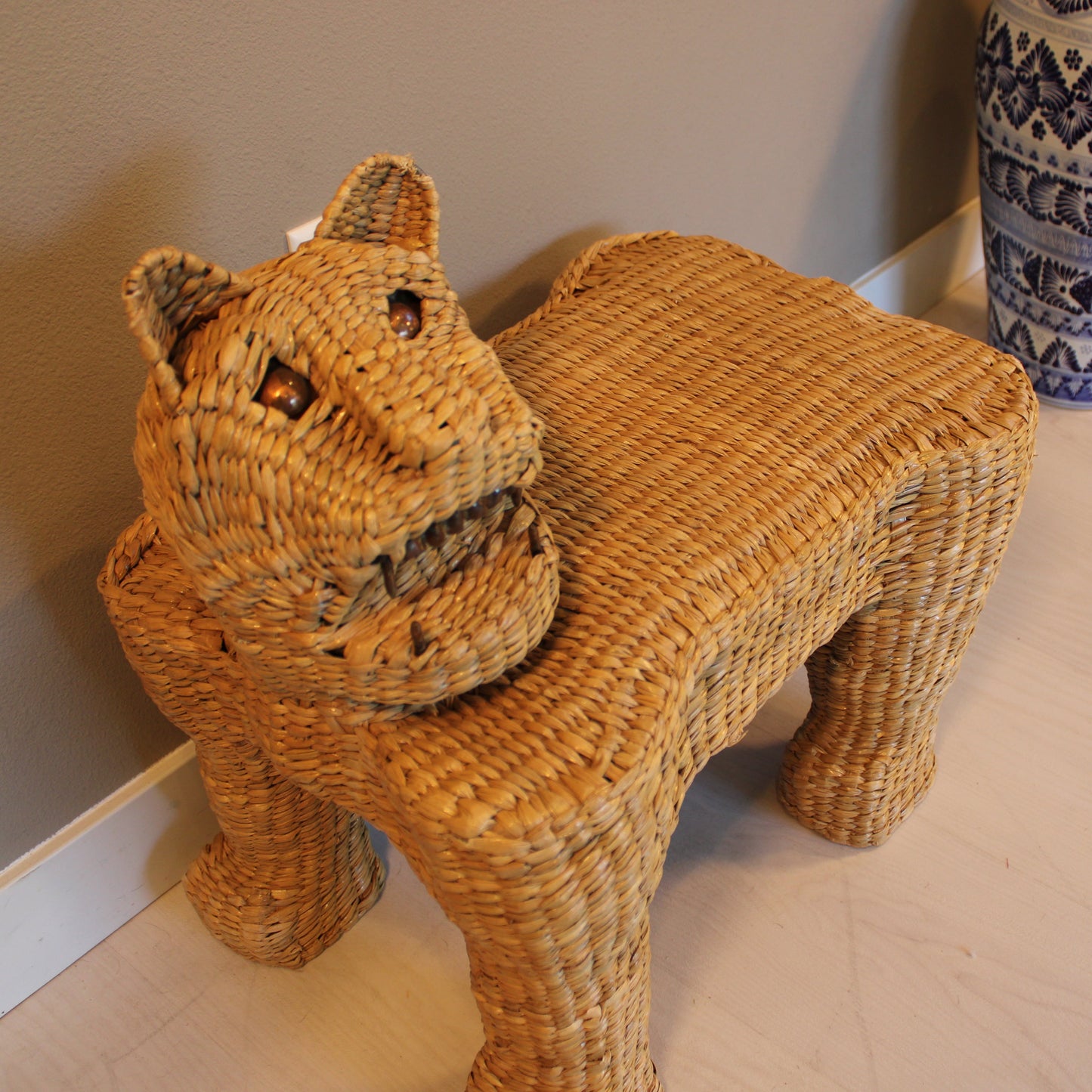 Handwoven jaguar bench in natural reed Chuspata - Mexican artisan furniture