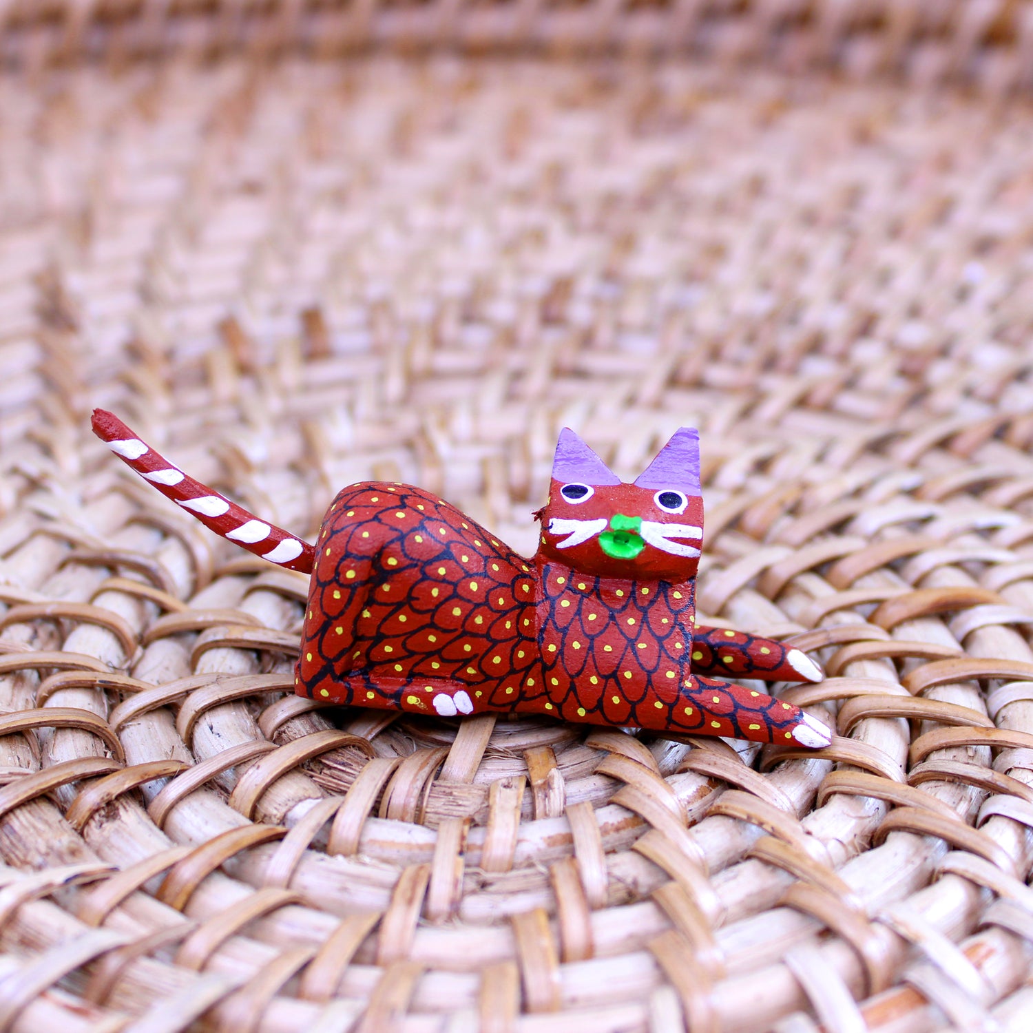 Hand-carved small cat alebrije 4 inches - vibrant Oaxacan folk art sculpture