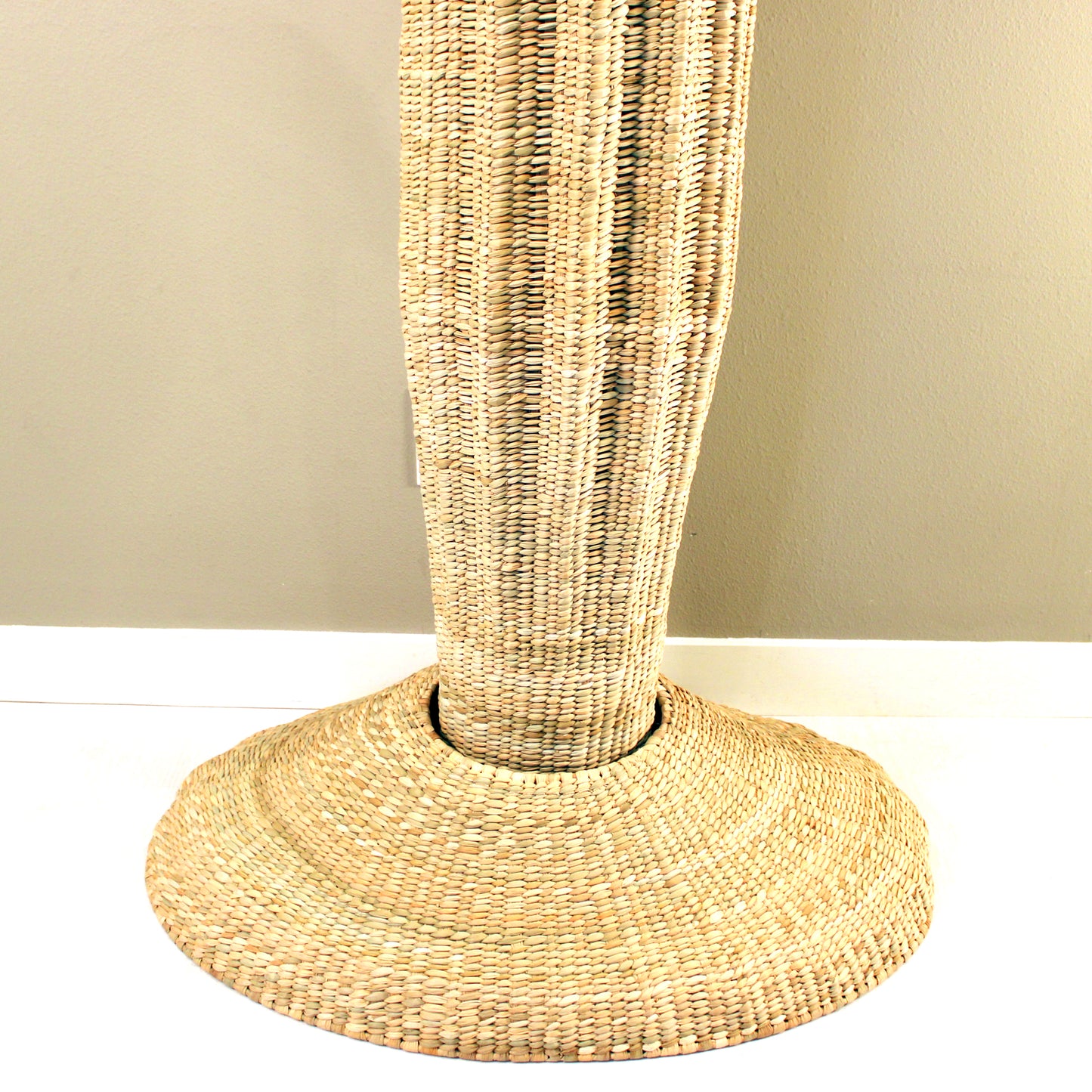 Handwoven Cactus Sculpture - Natural Reed Chuspata | Mexican Artisan Decor