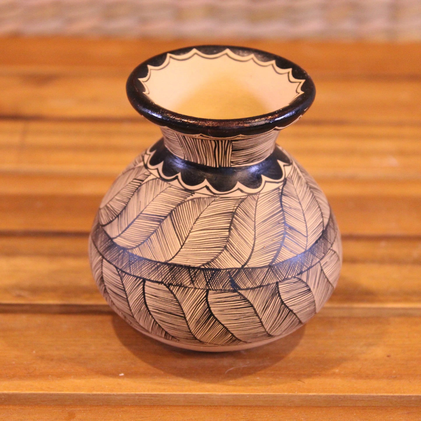 Small flower pot hand painted