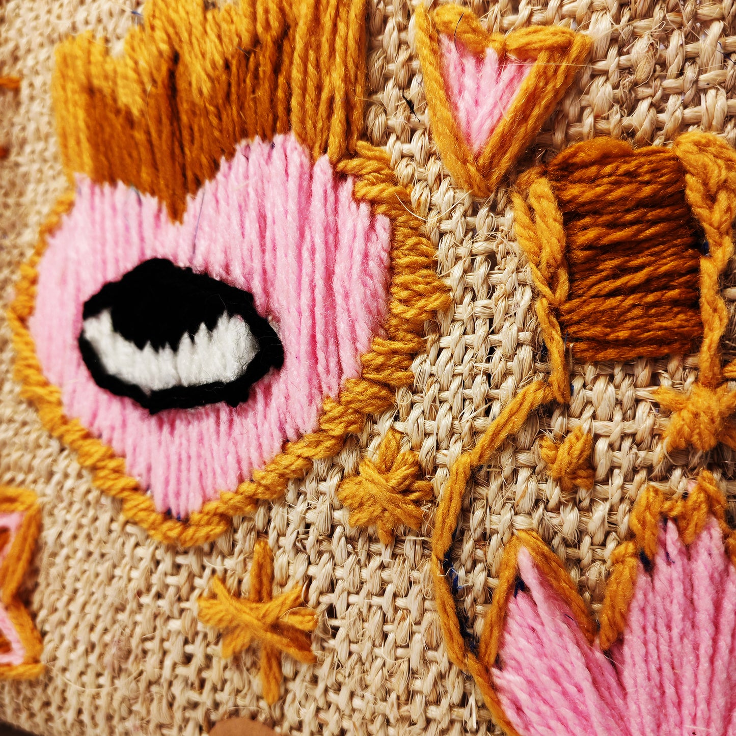 Traditional jute tote bag detail - handwoven Mexican artisan craftsmanship